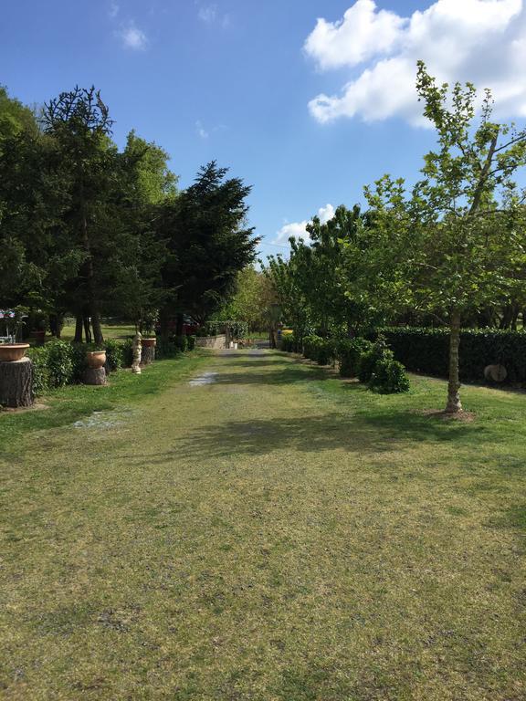 Agriturismo Pianezze Villa Grotte di Castro Exterior foto